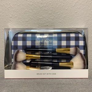 NWT Isaac Mizrahi Makeup Brush Set with Case